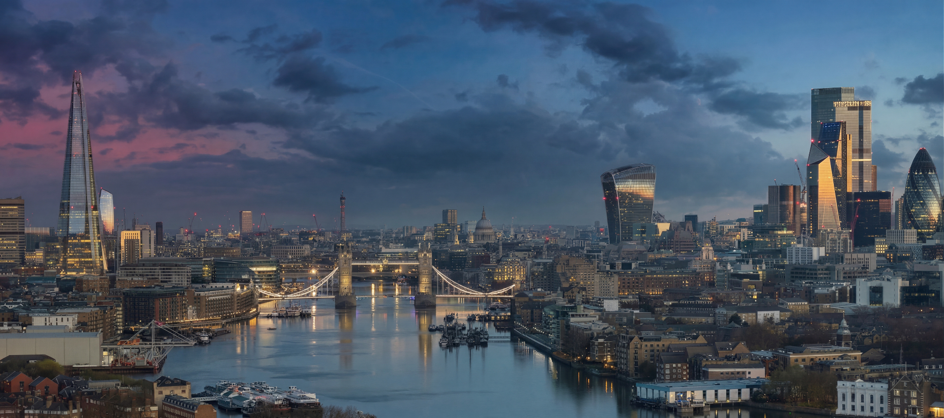 London skyline near the City Stay London serviced apartments and hotel rooms in Paddington, Hyde Park and Bayswater